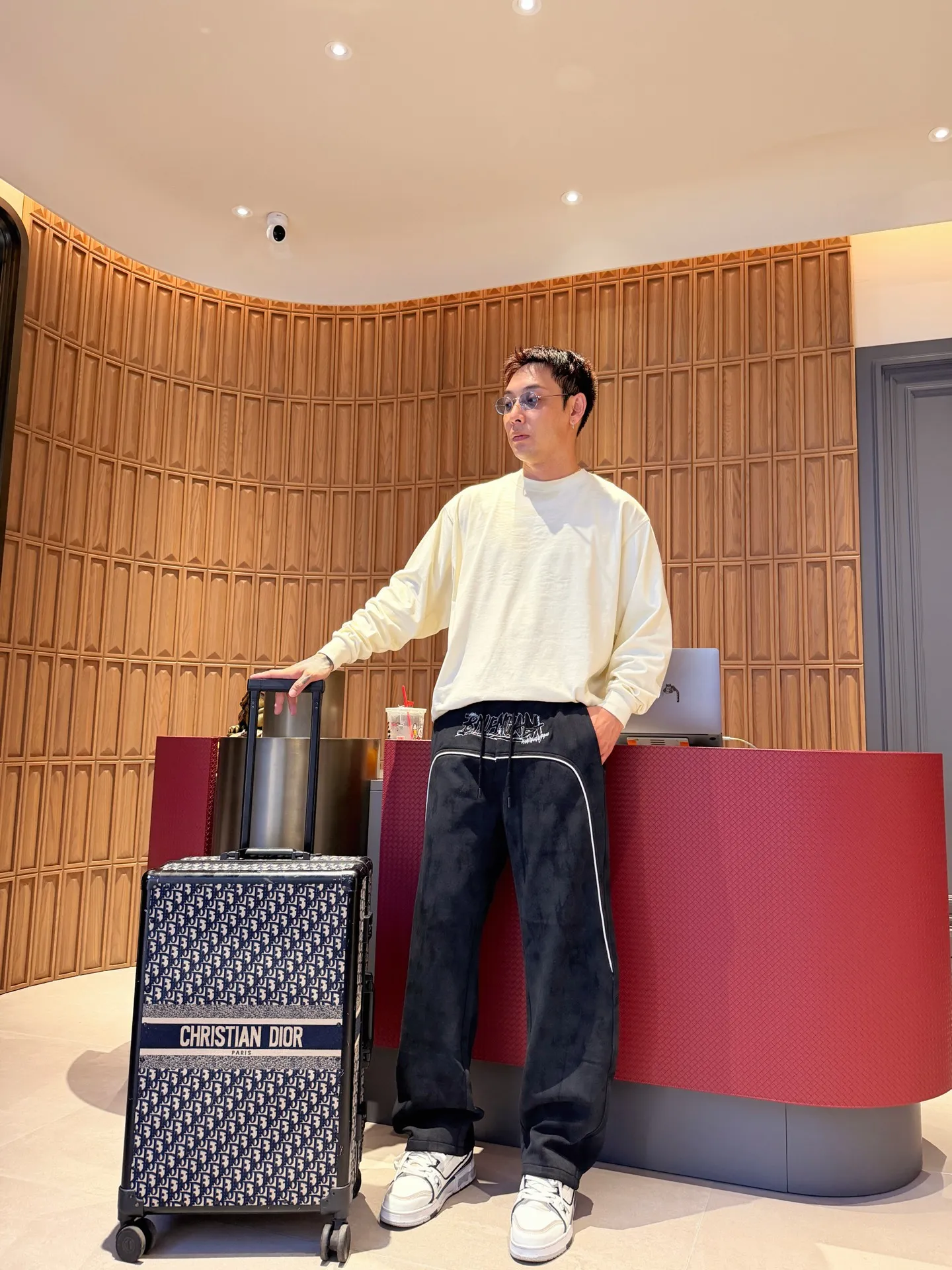 Balenciaga [High Version] 2026 Autumn and Winter latest products, available at counters at the same time, Original product, fashionable casual trousers and casual trousers, using imported original fabrics, top-grade embroidery 🪡 craft letter pattern logo, original hardware accessories decoration, simple yet fashionable, fashionable and handsome upper body, Sizes: M-3XL